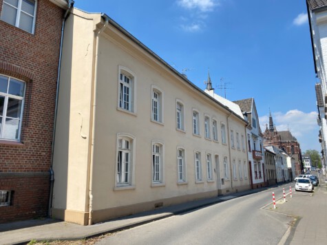 4 Zimmer Altbauwohnung im Zentrum von Dülken, 41751 Viersen, Etagenwohnung